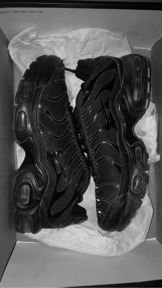 NIKE TNS BLACK